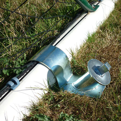 Ancrage type queue de cochon pour but à 8