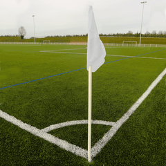 Jeu de 4 poteaux de corner rigides avec 4 fanions