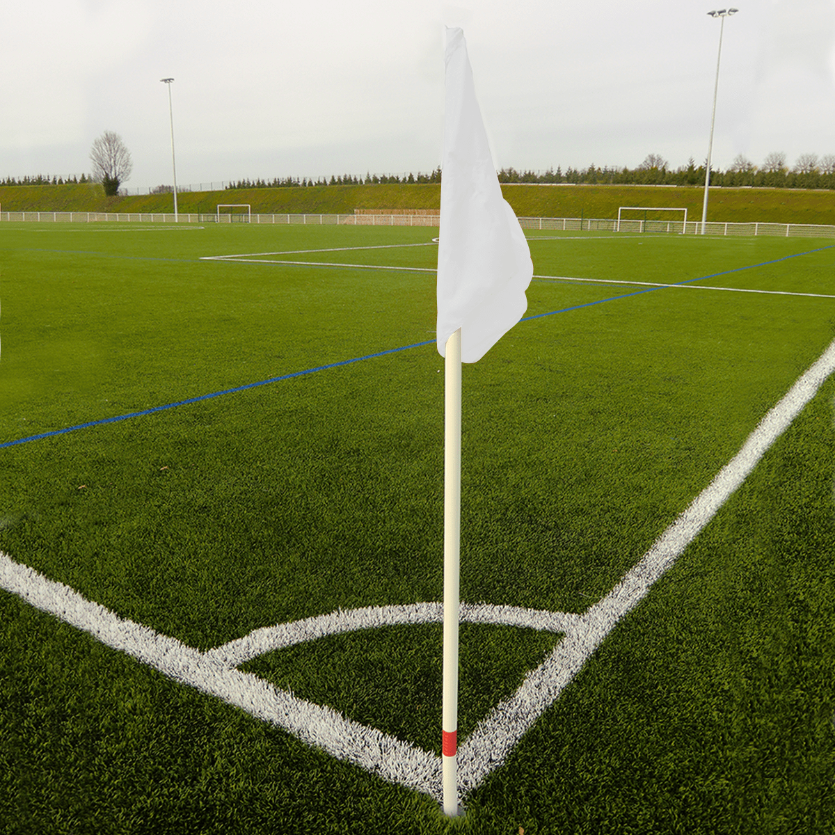 Jeu de 4 poteaux de corner flexibles avec 4 fanions