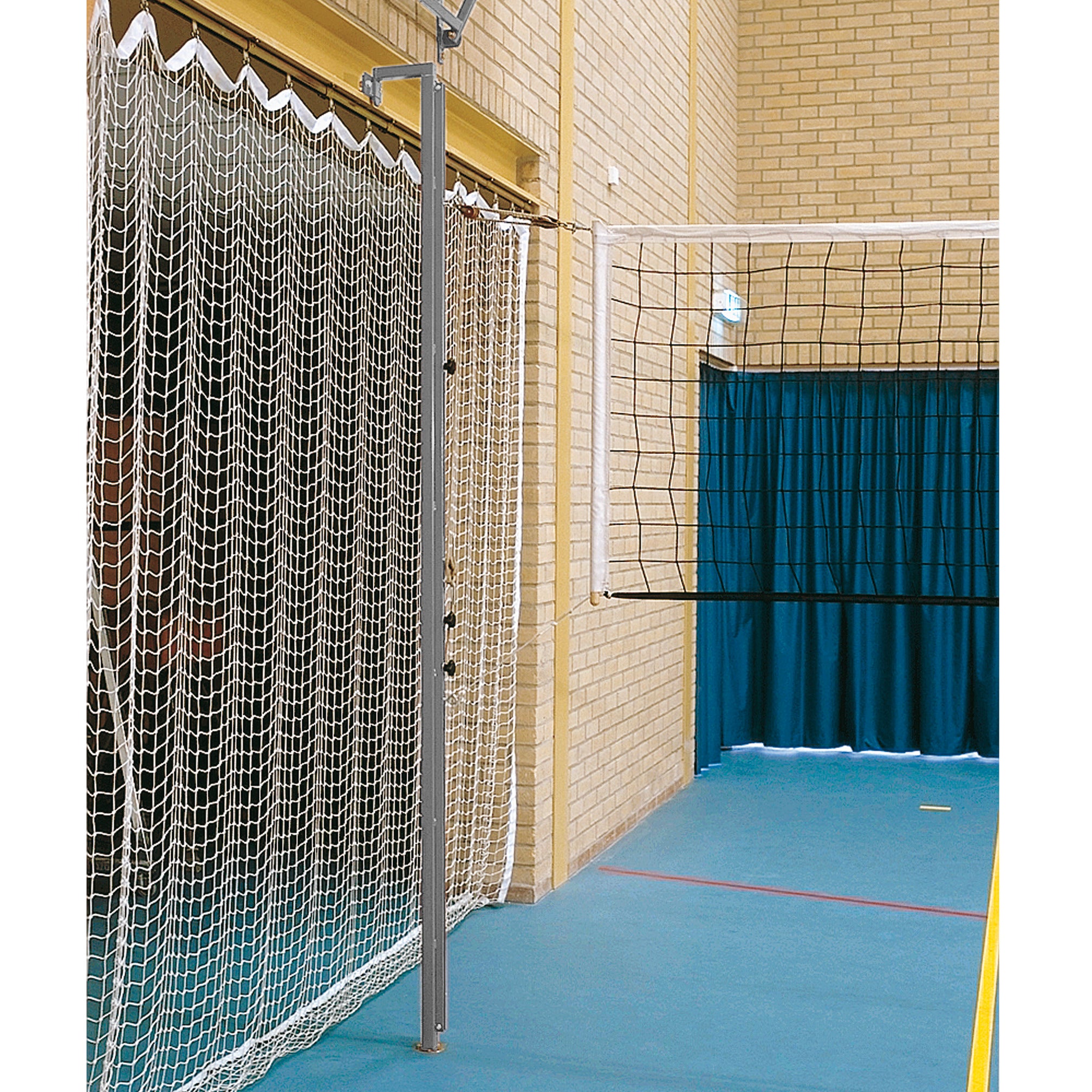 Poteau de volley-ball mural