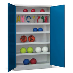 Armoire type 2 avec portes battantes fermées