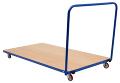 Chariot de transport pour divers équipements sportifs