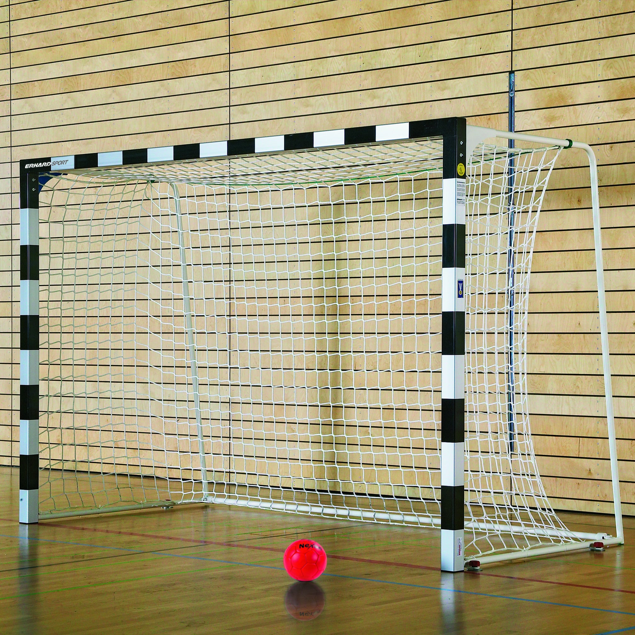 But de handball 3x2 m, profondeur 80 cm